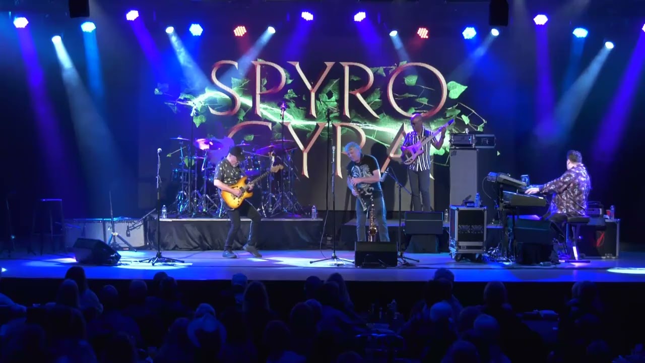 Spyro Gyra live on tour