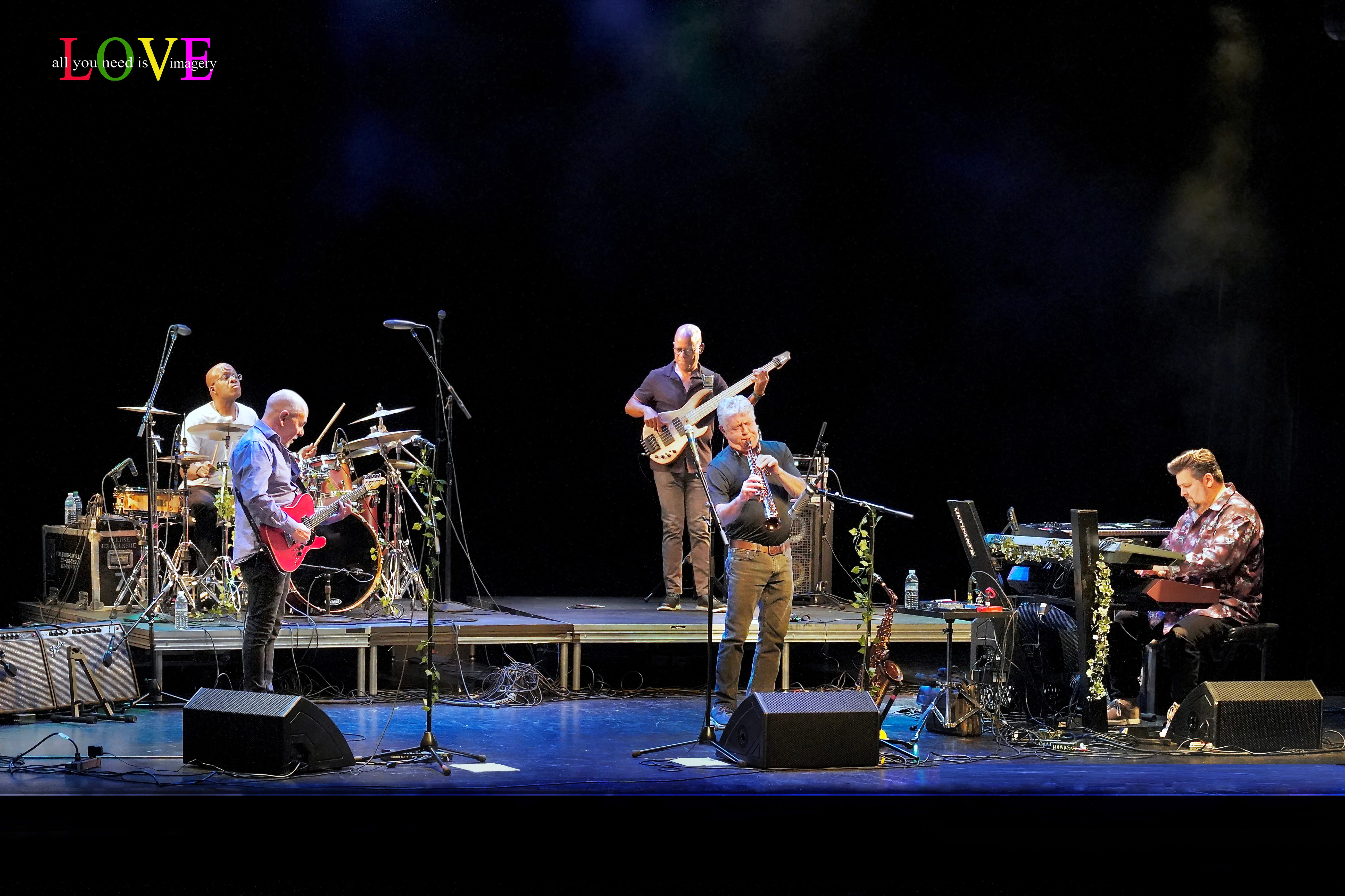 Spyro Gyra in concert